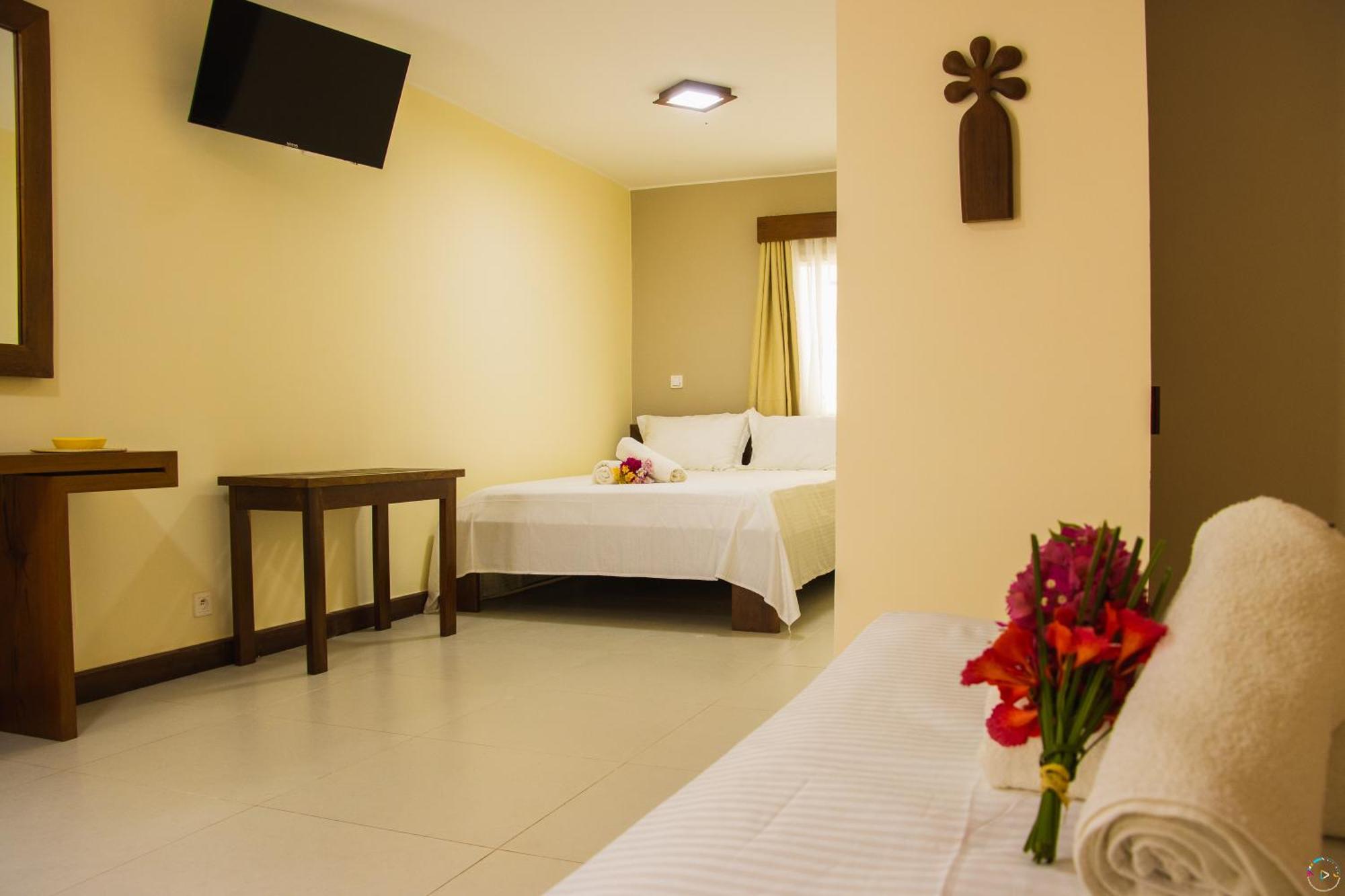Hotel Baobab Cafe Morondava Extérieur photo
