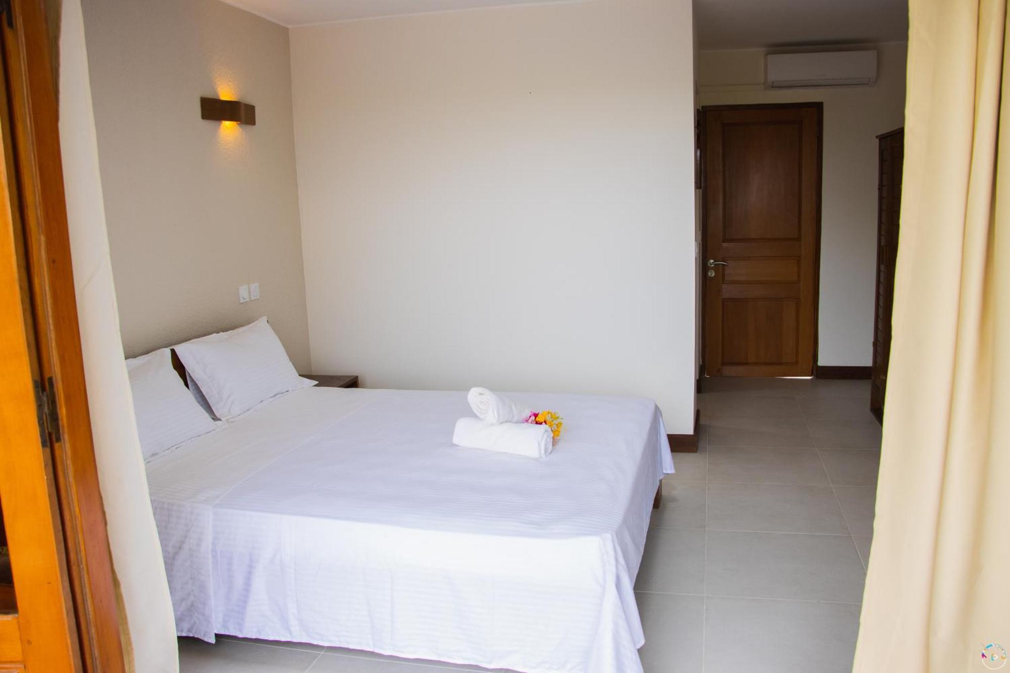 Hotel Baobab Cafe Morondava Extérieur photo