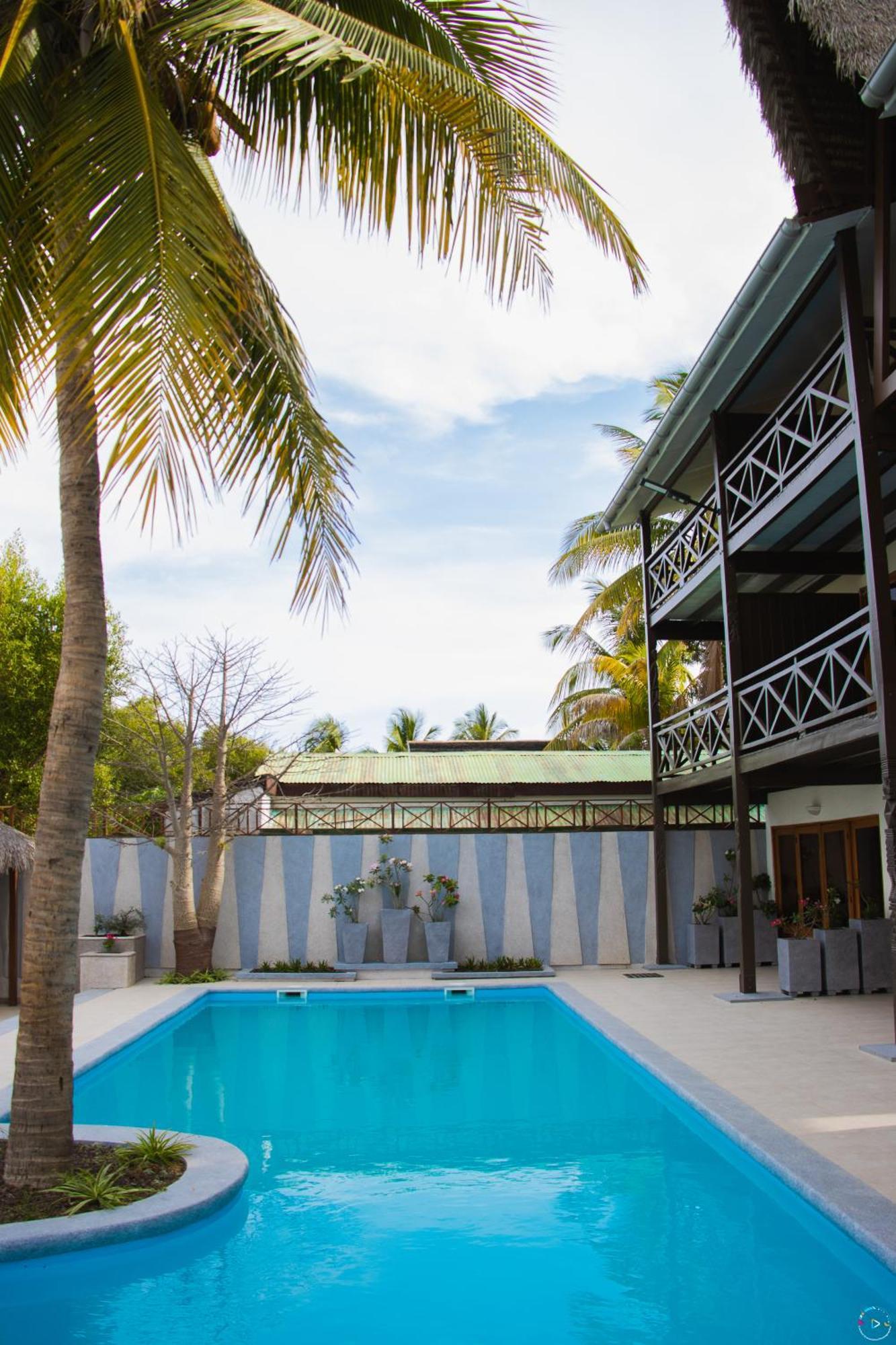 Hotel Baobab Cafe Morondava Extérieur photo