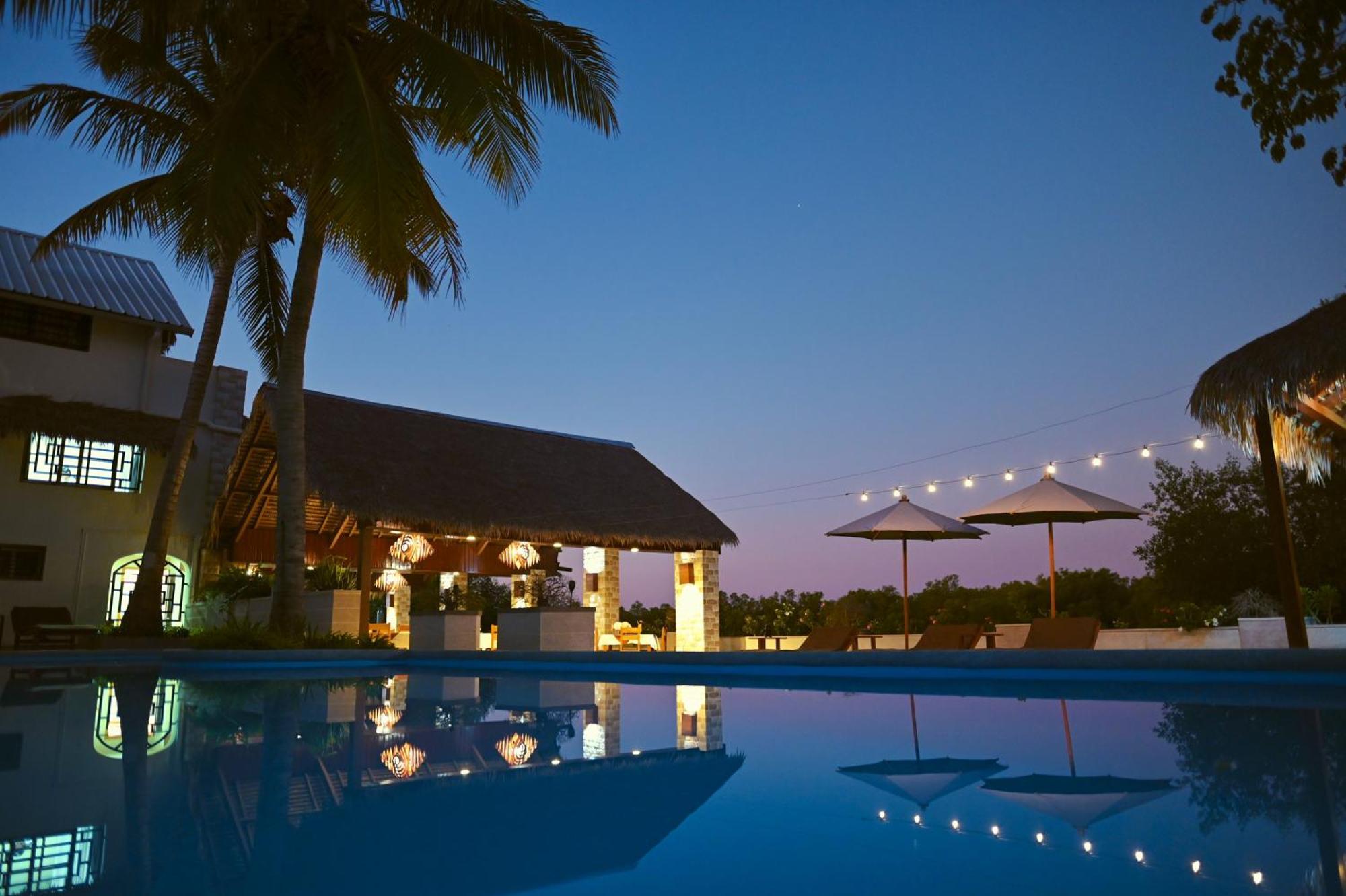 Hotel Baobab Cafe Morondava Extérieur photo